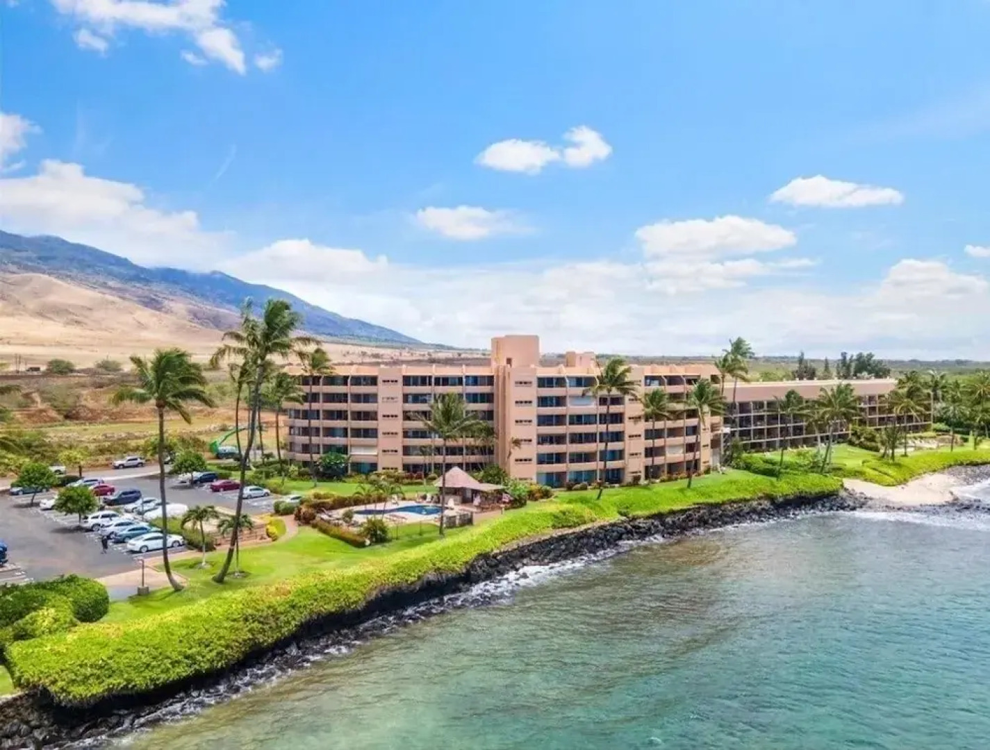 Island Breeze 2 Bedroom Condo by RedAwning