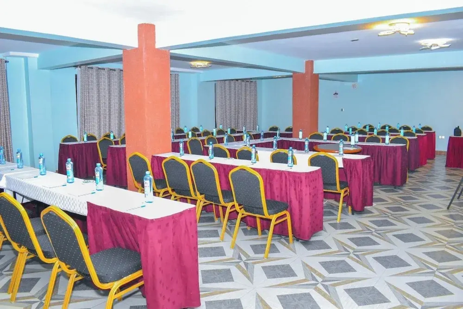 Breeze Hotel Nyahururu