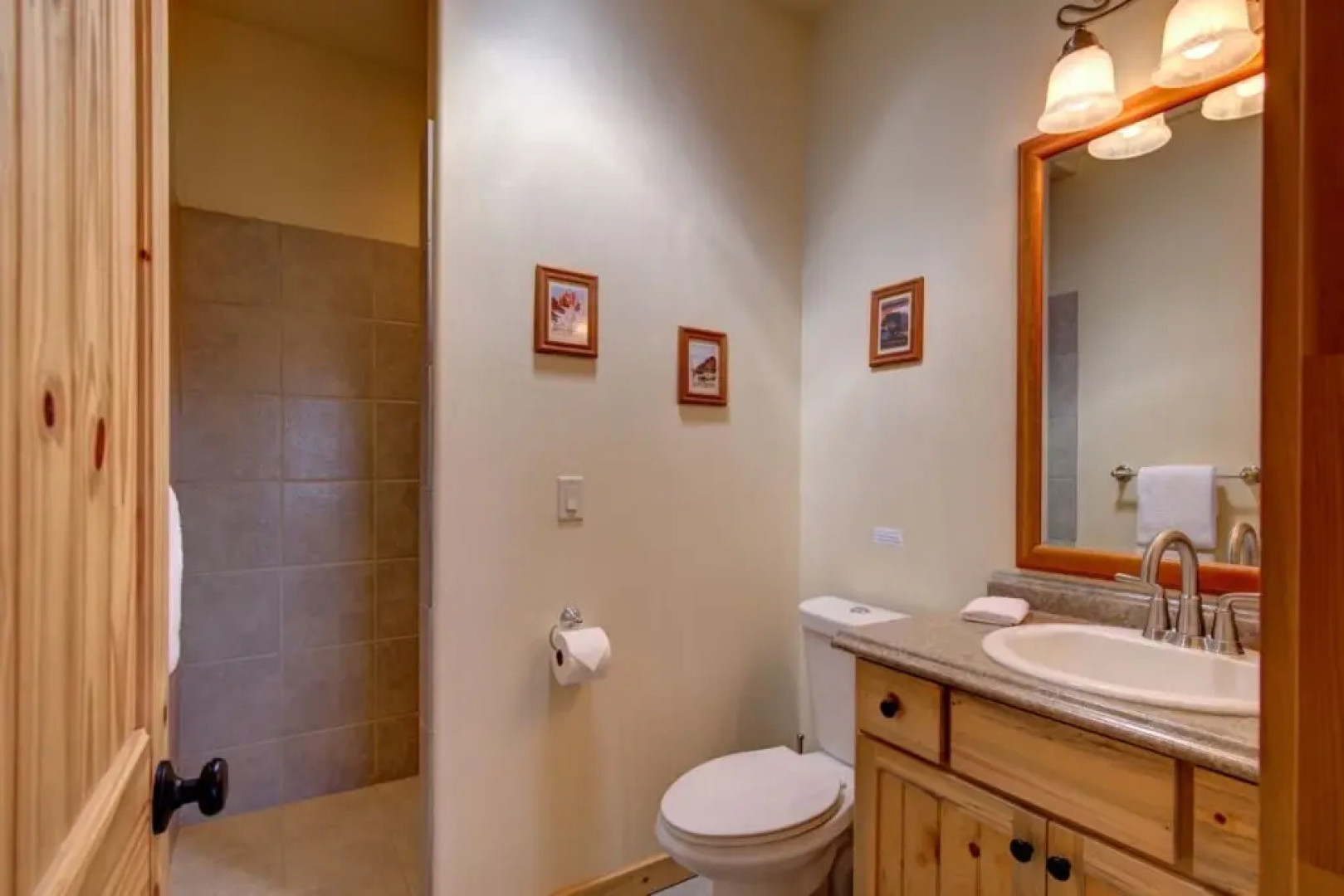 Private Luxurious Ridgetop Hideaway on 9 Acres! Between Bryce & Zion! A\C