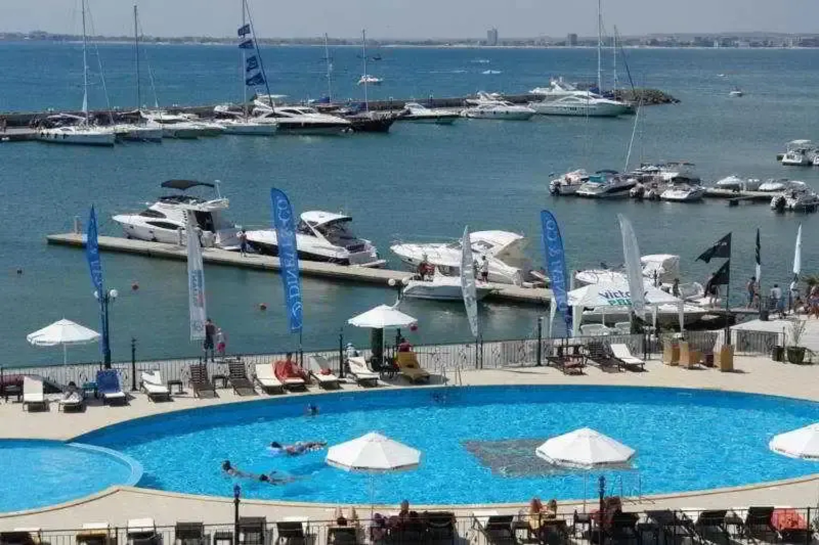 Dinevi Resort - Complex Etara