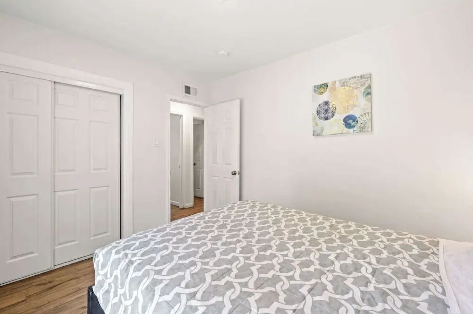 Spacious Family Friendly House in Central Location