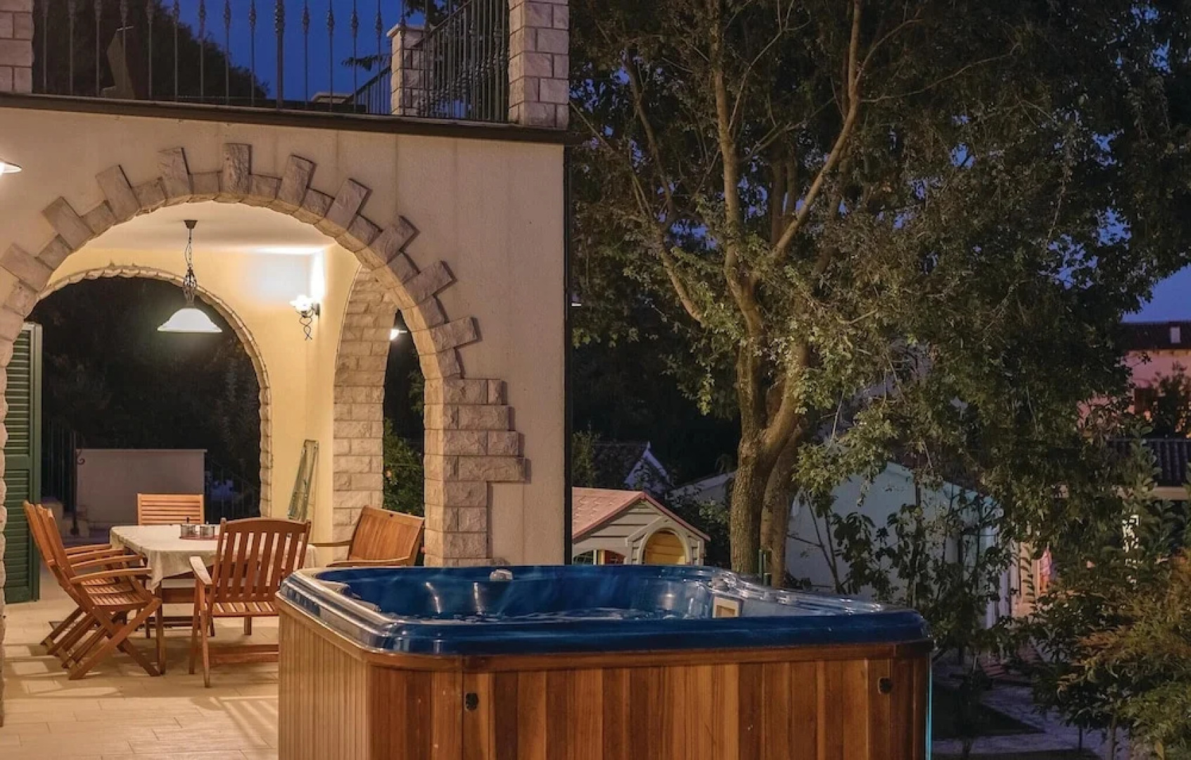 Nice Home in Liznjan with Outdoor Swimming Pool, Hot Tub & Sauna