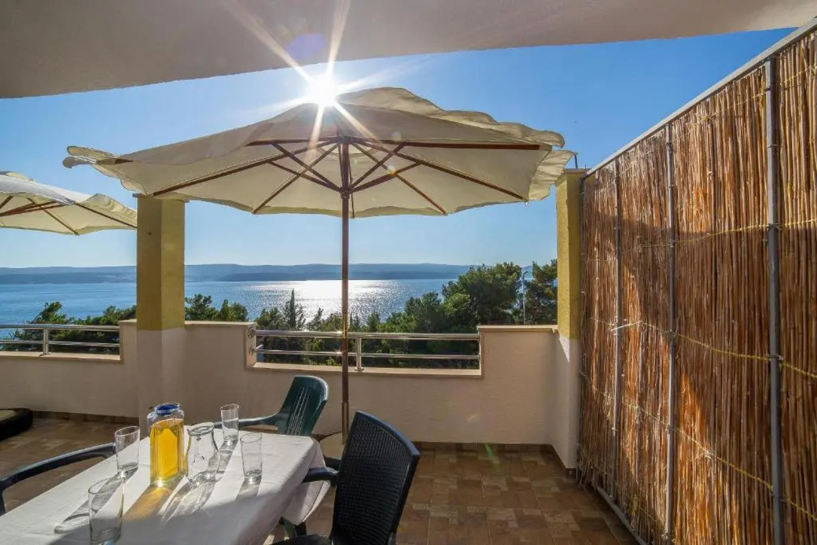 Apartments Emil Zora