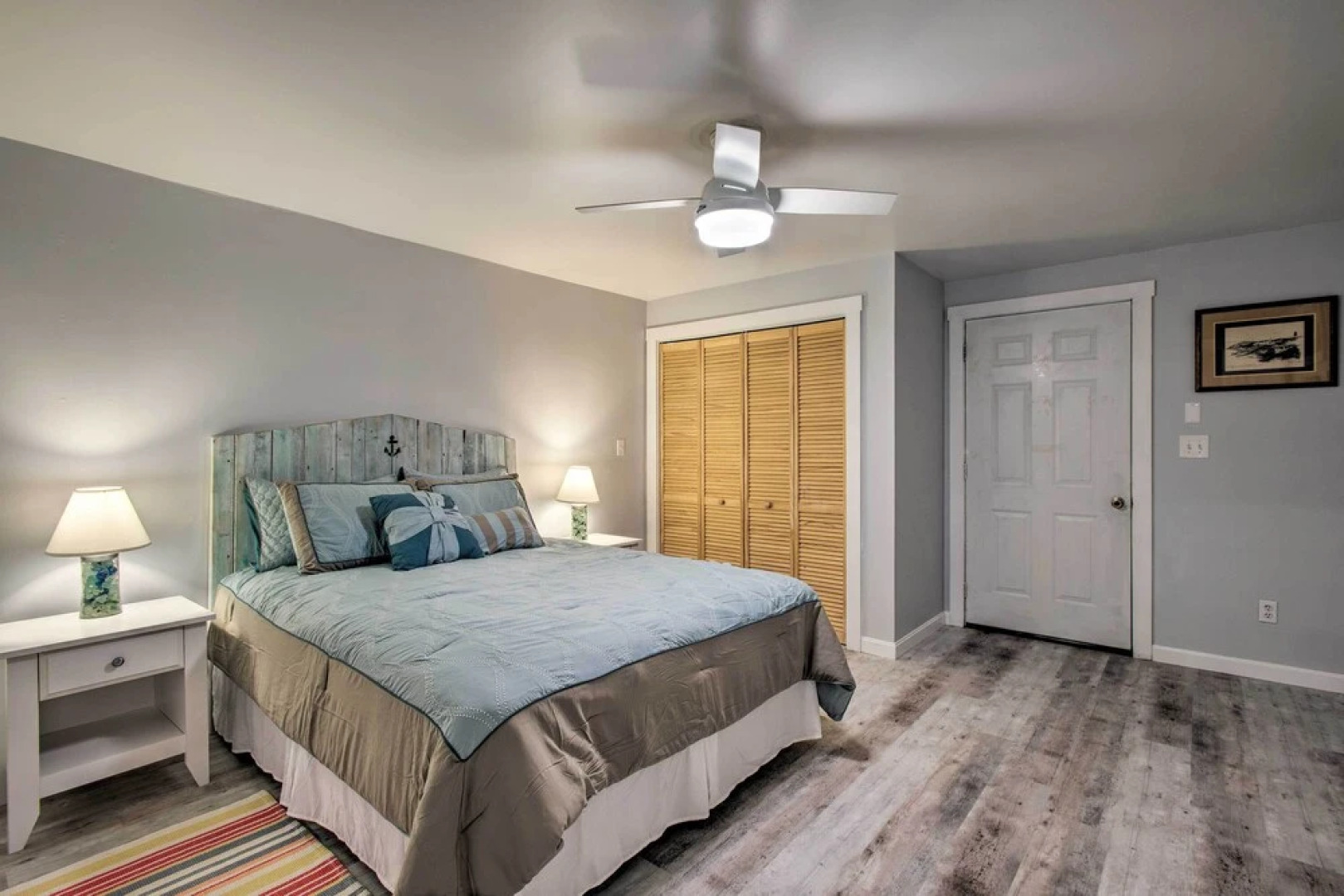 Martha's Vineyard Apt ~ 1 Mile to Inkwell Beach!