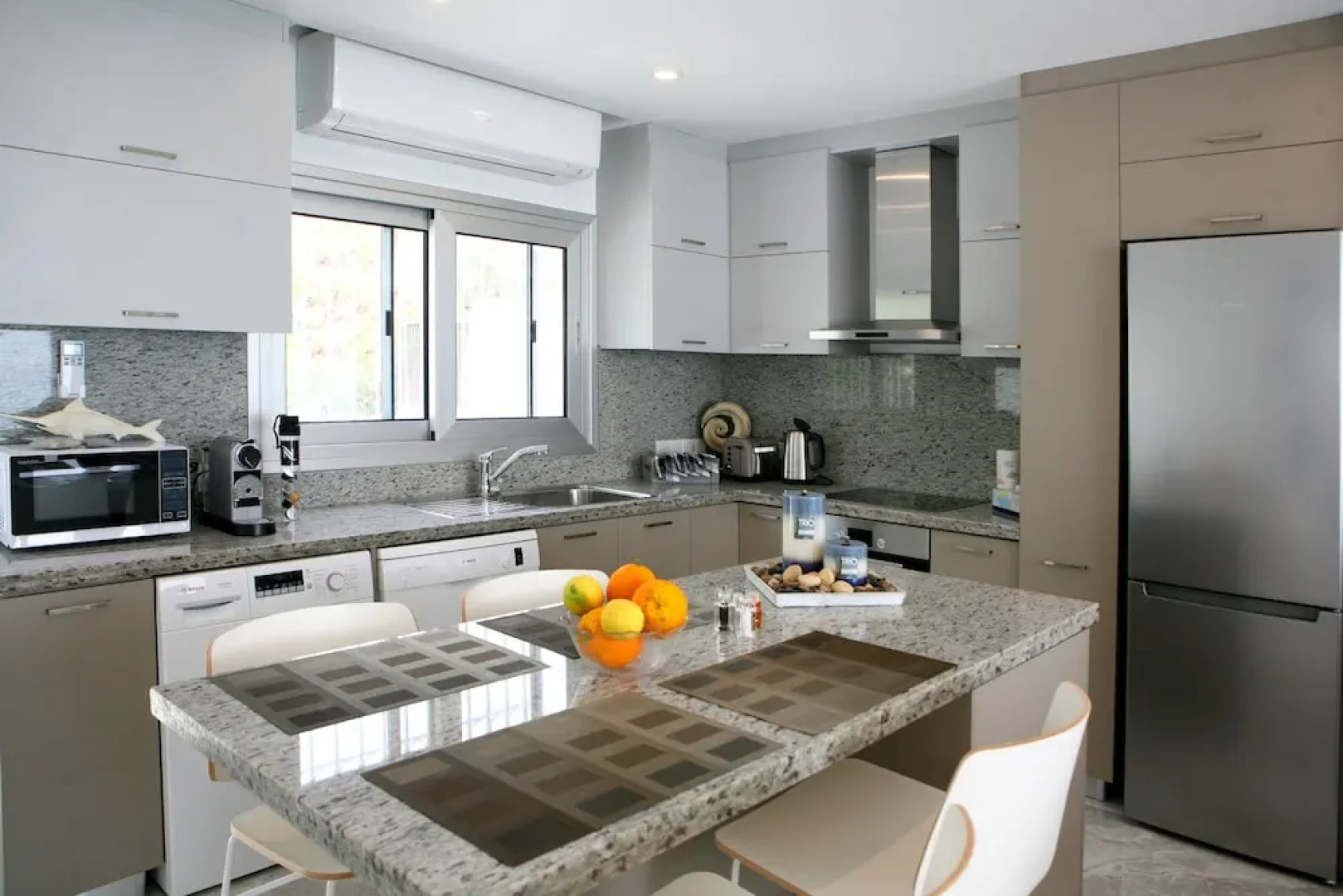 Ambelones Apartments