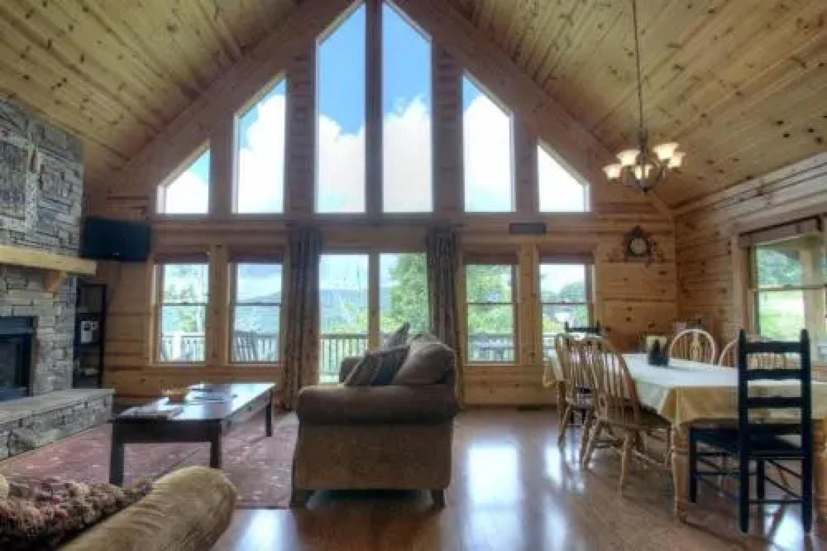 Mountain Aerie Cabin