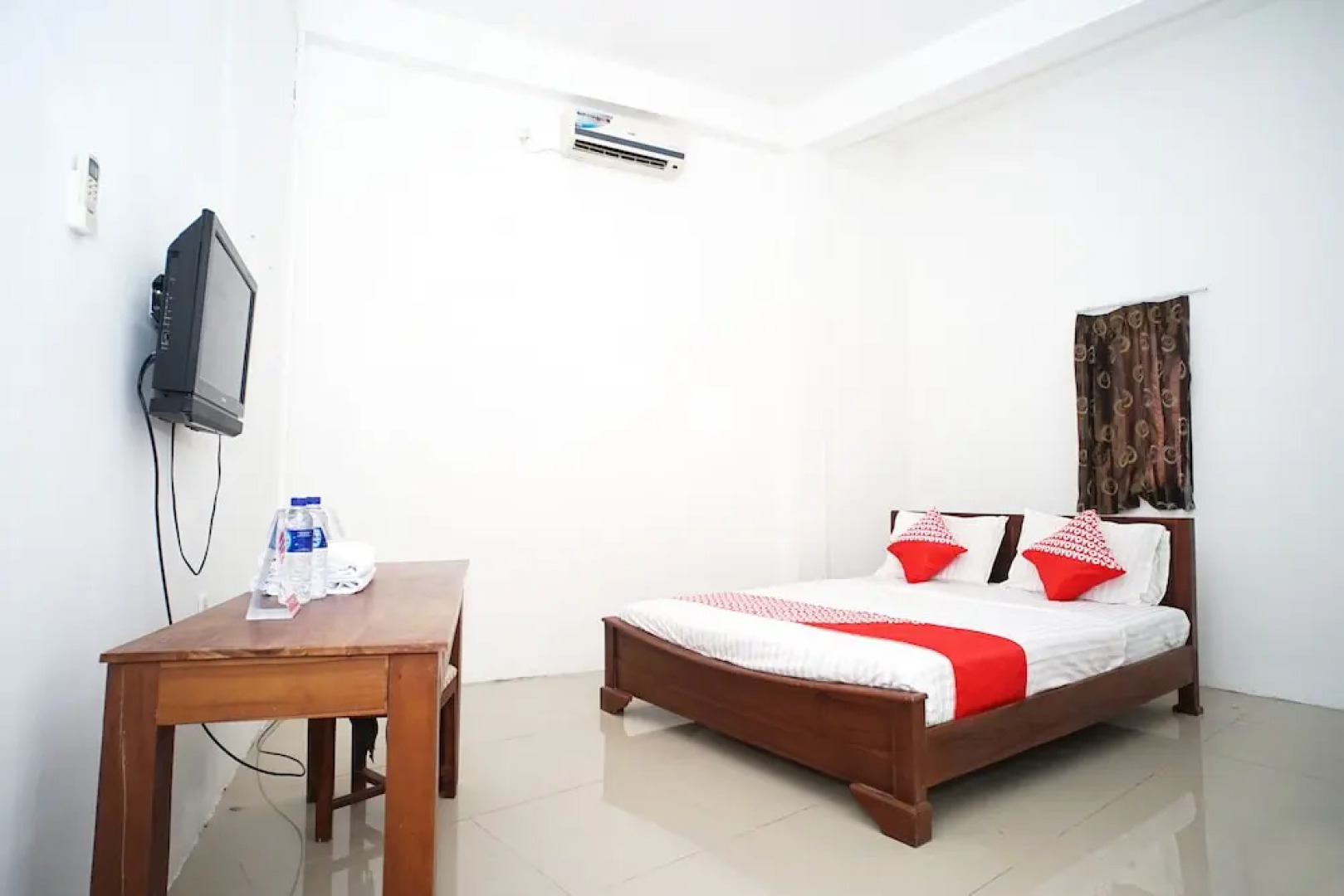 Pondok Mulia Guest House by OYO Rooms