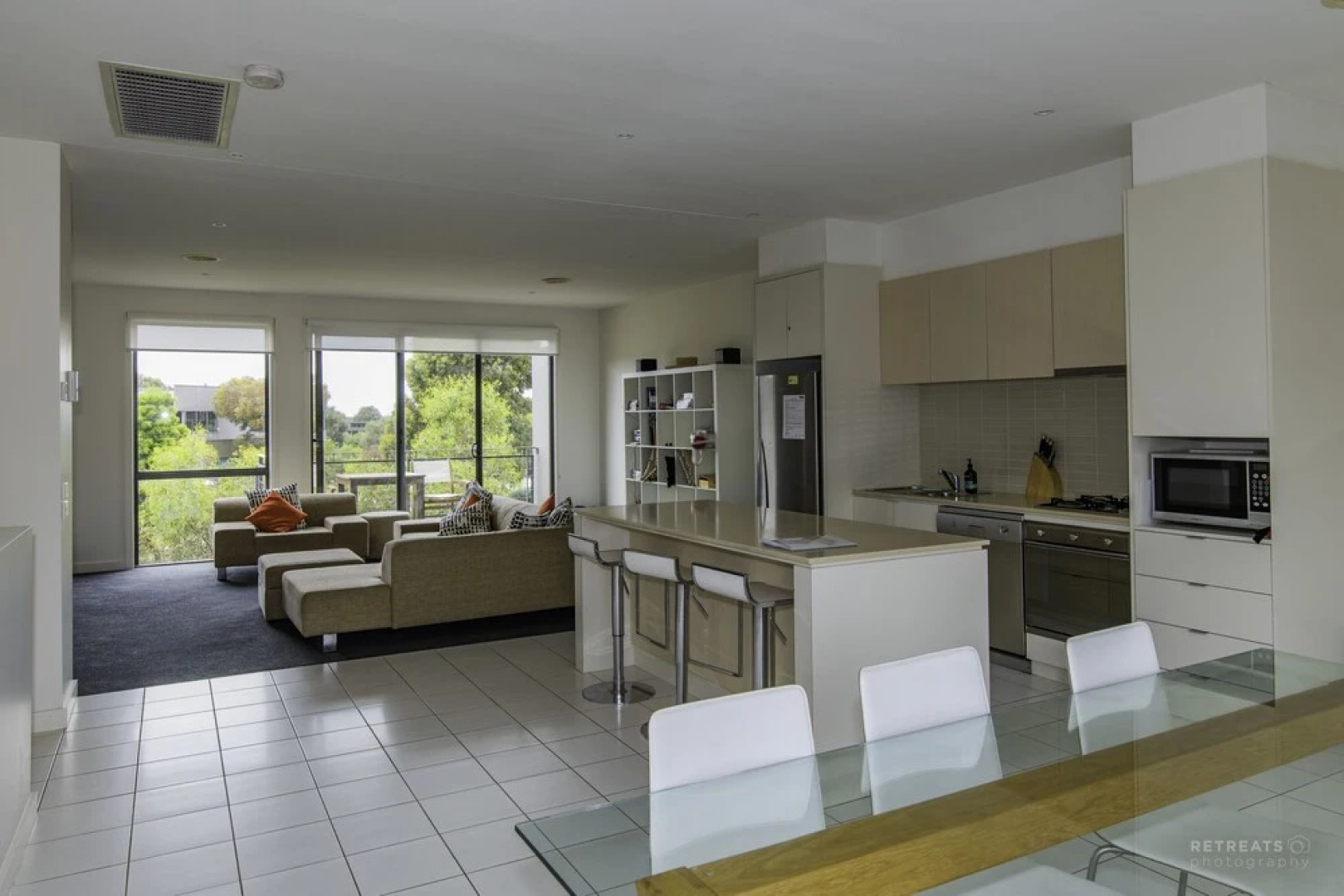 3 Bedroom Condo - Access to Pool Torquay