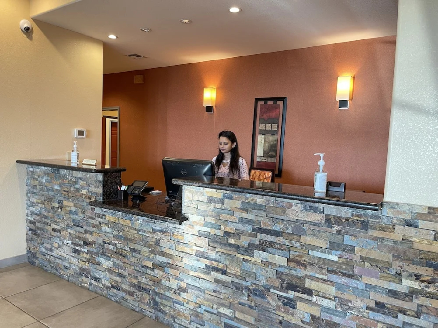 Sunbridge Inn and Suites