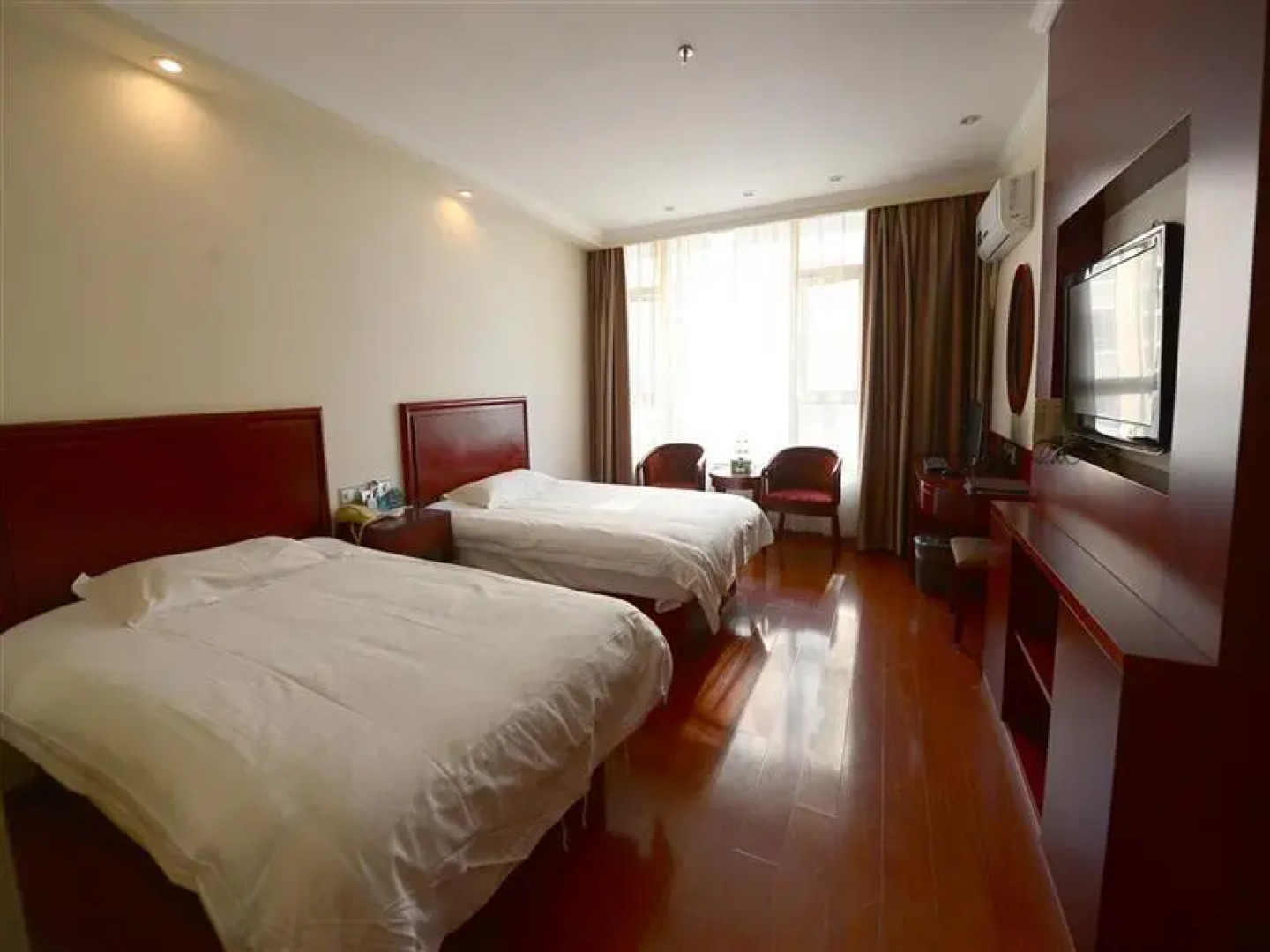 GreenTree Inn Jiangxi Jiujiang Shili Avenue Business Hotel