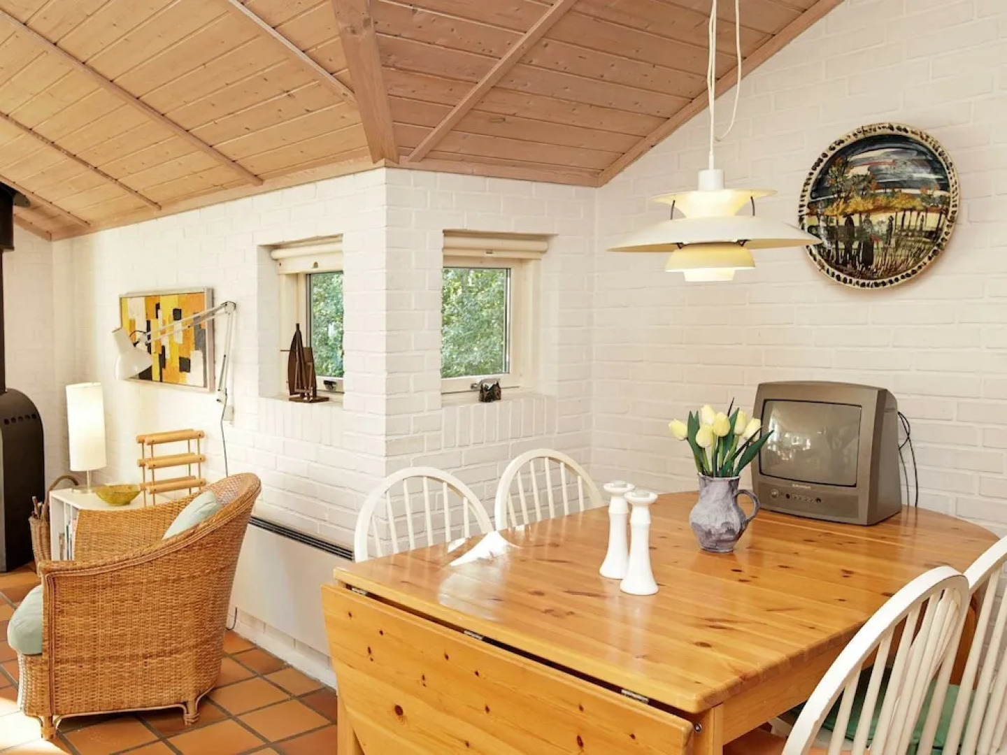 Magnificent Holiday Home in Humble With Sauna