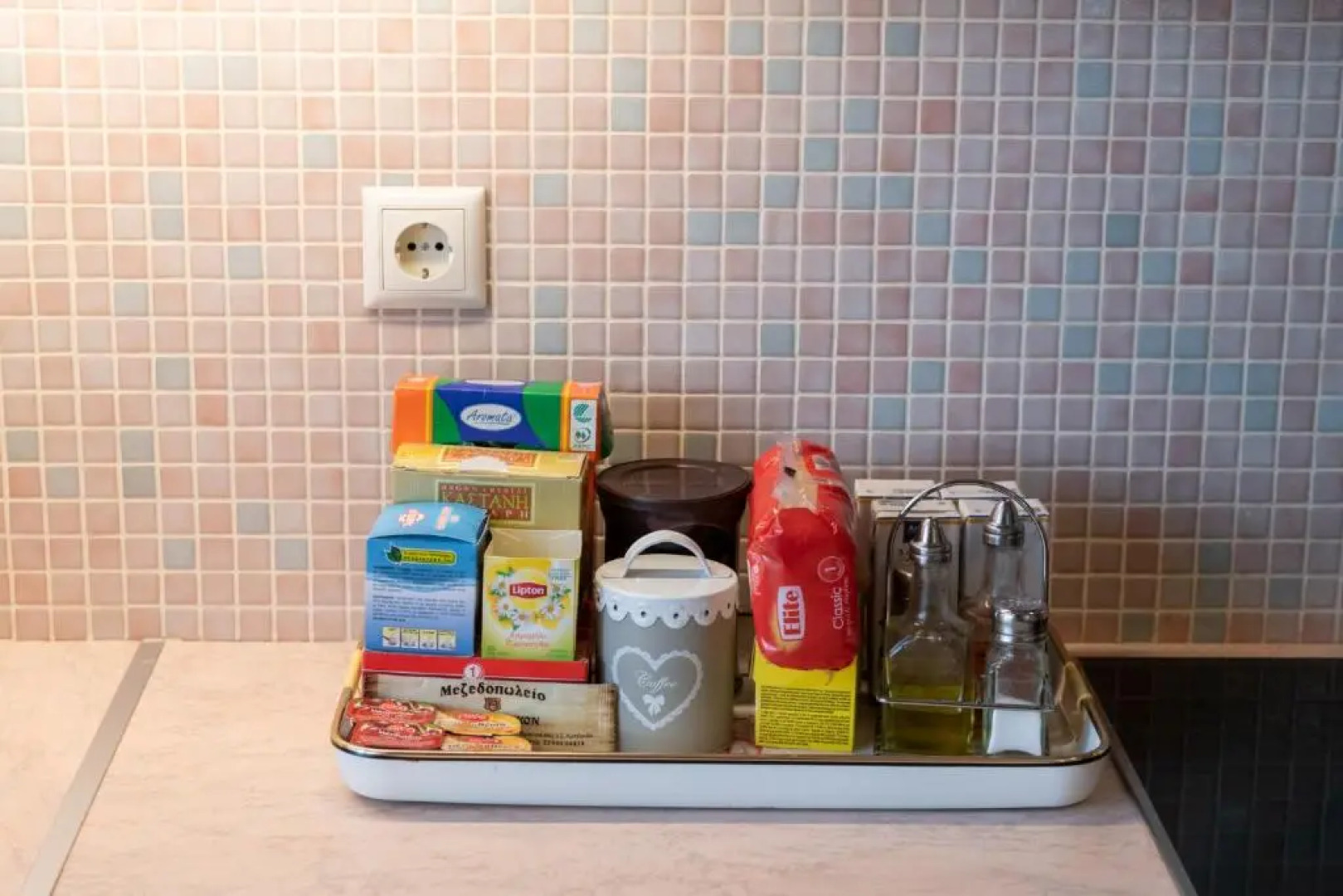 Rose's House (Near Airport)