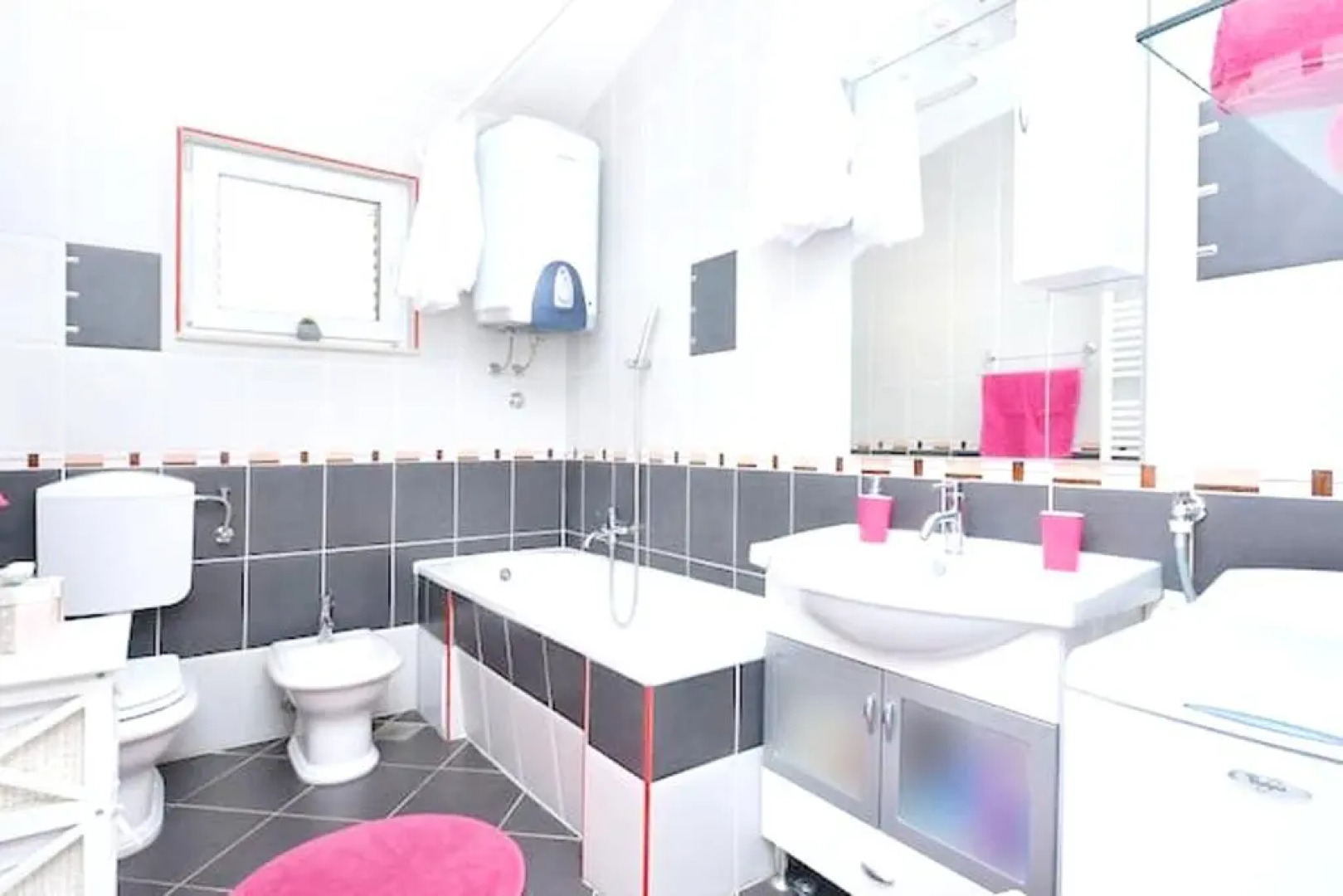 Villa with 4 bedrooms in Solin with wonderful sea view private pool enclosed garden 5 km from the beach