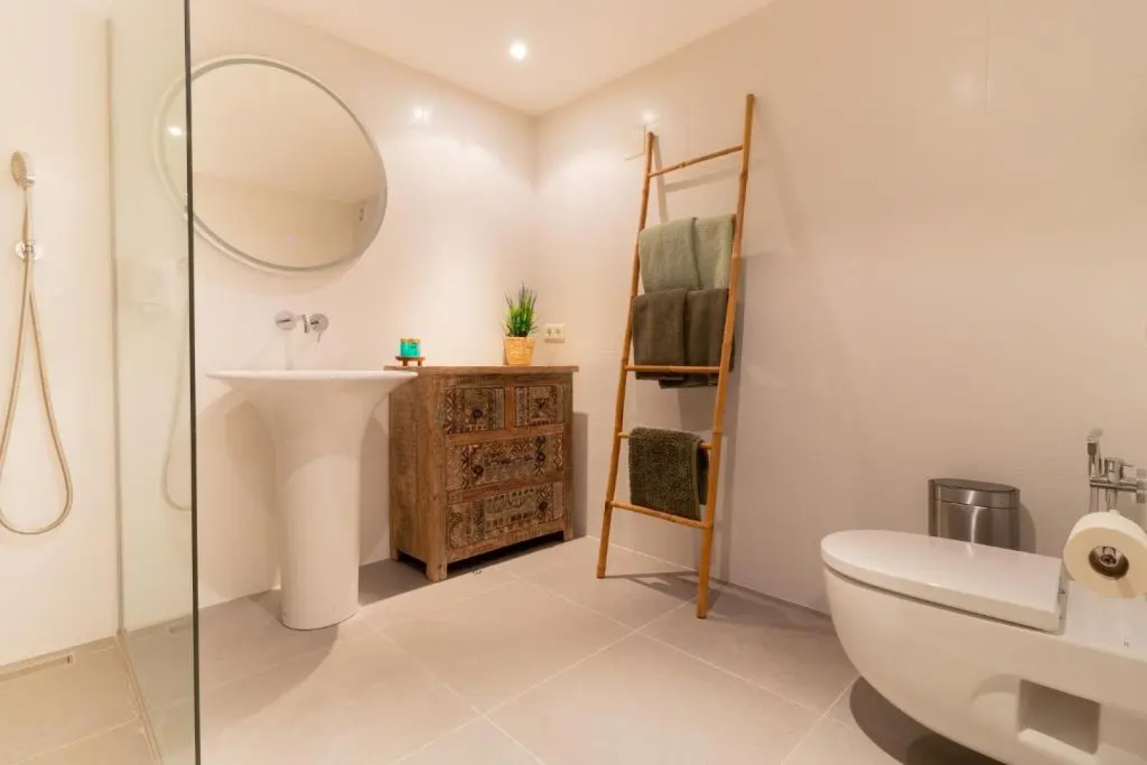 Casa Verde 10p. Villa and Guesthouse with private pool