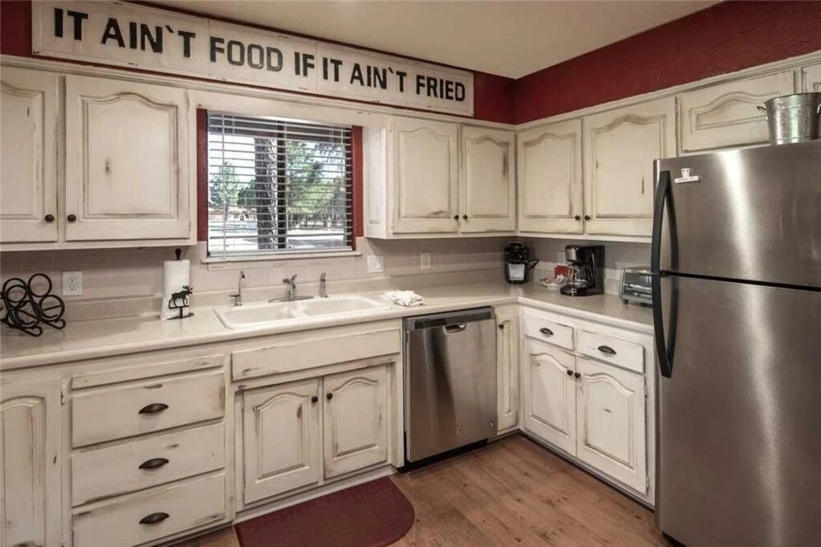 Majestic Retreat - Four Bedroom Cabin