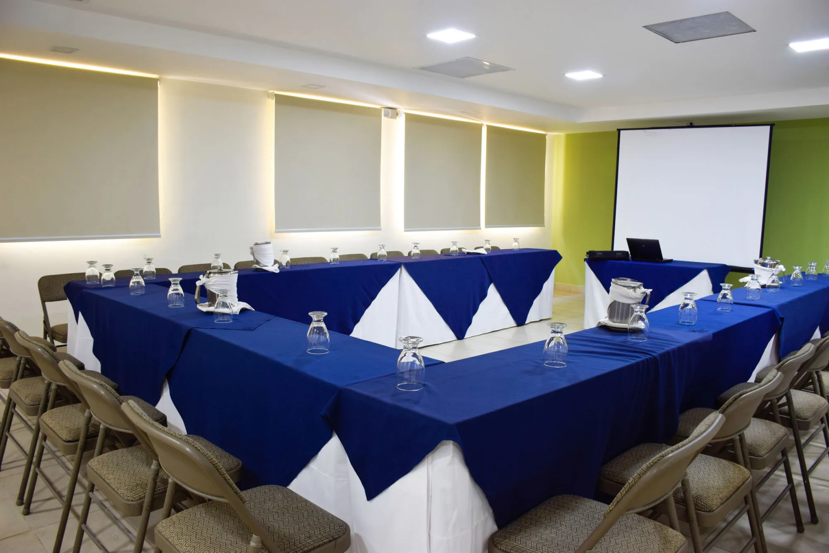 Hotel Gardenia Inn