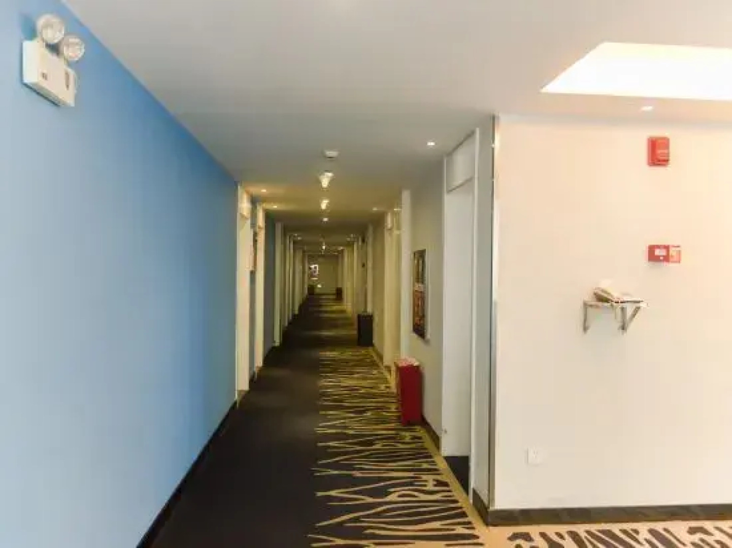 Today Inns (Shaoyang Hongqi Road)