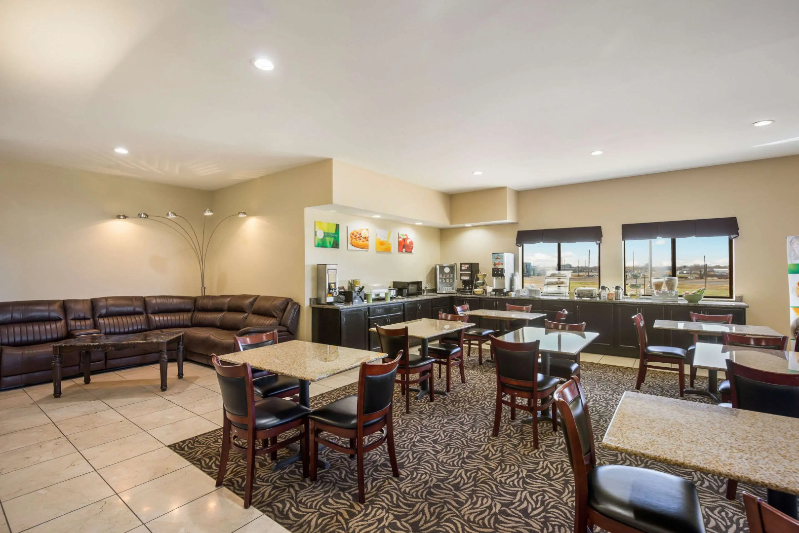 Quality Inn & Suites Caseyville - St. Louis