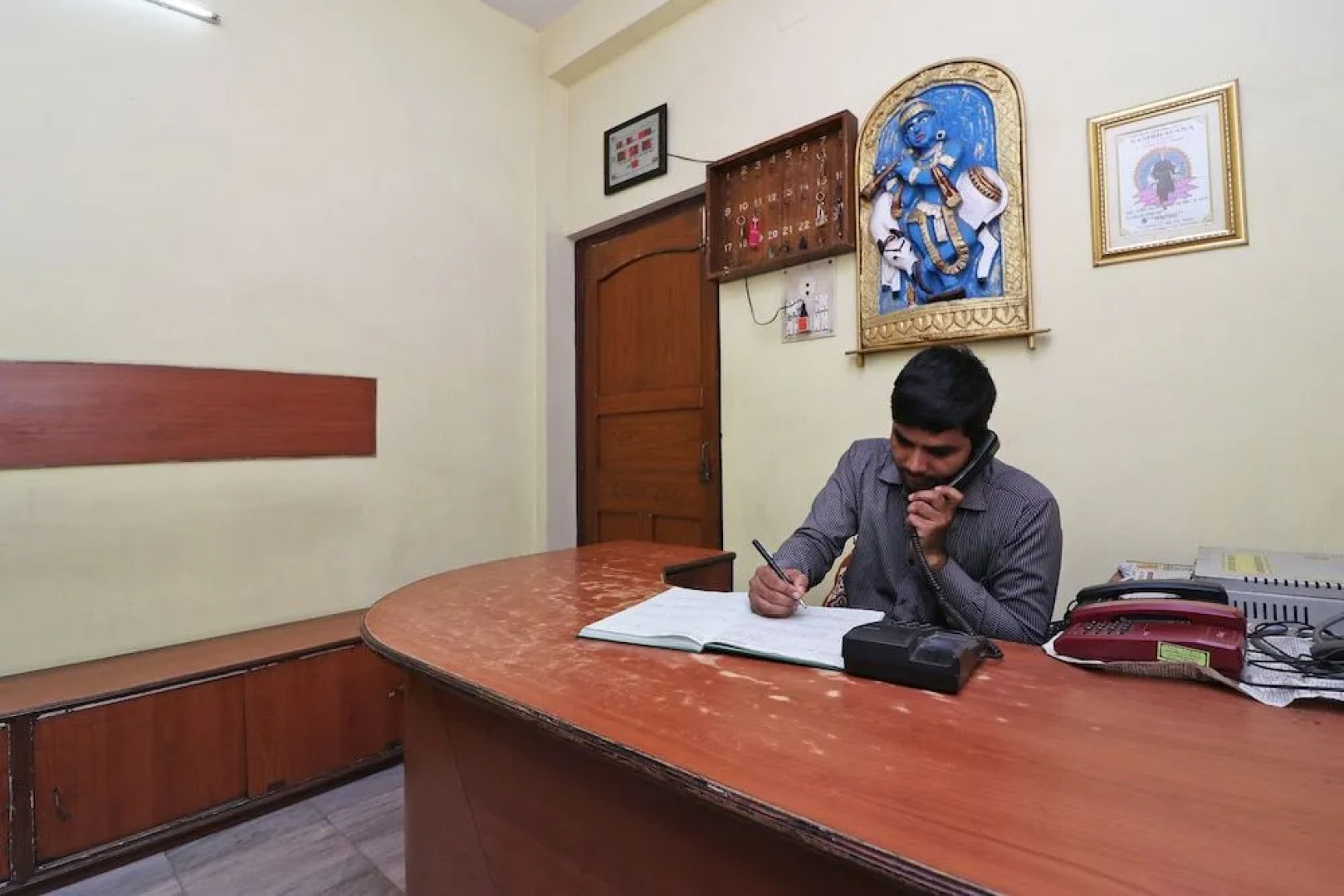 OYO 18668 Ananya Guest House