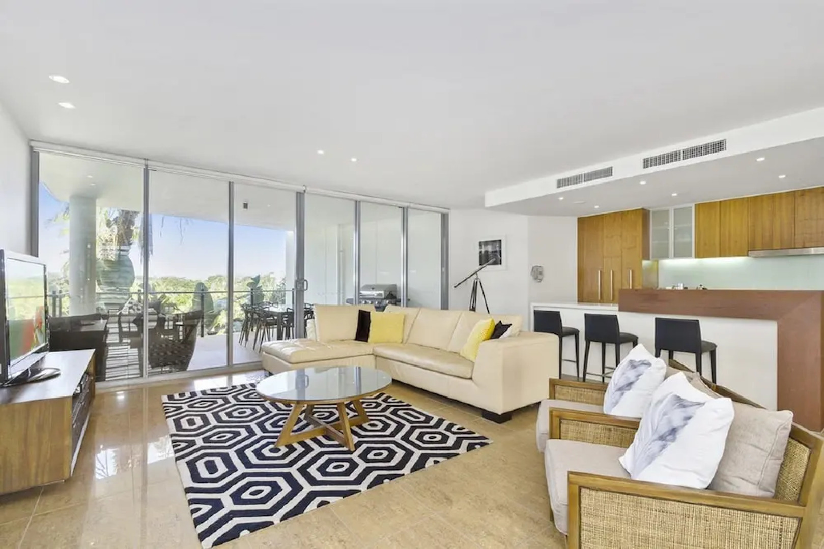 Cotton Beach 84 - Executive Family Suite