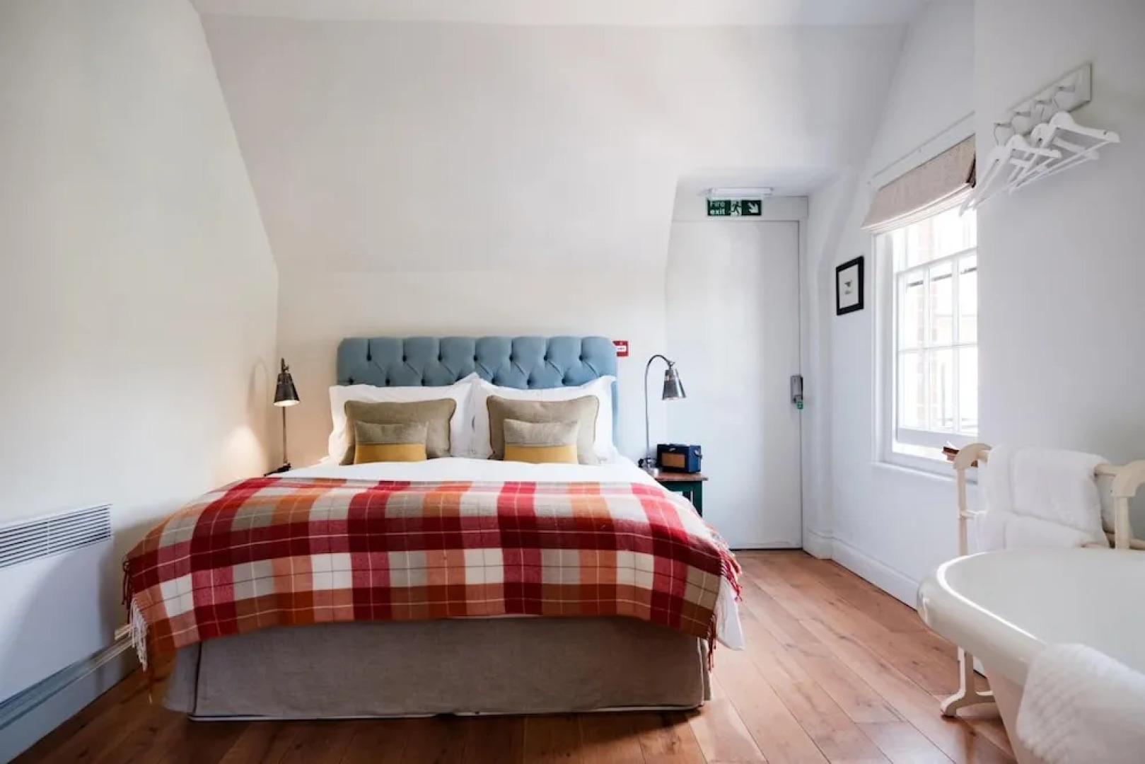 Bel & The Dragon Kingsclere