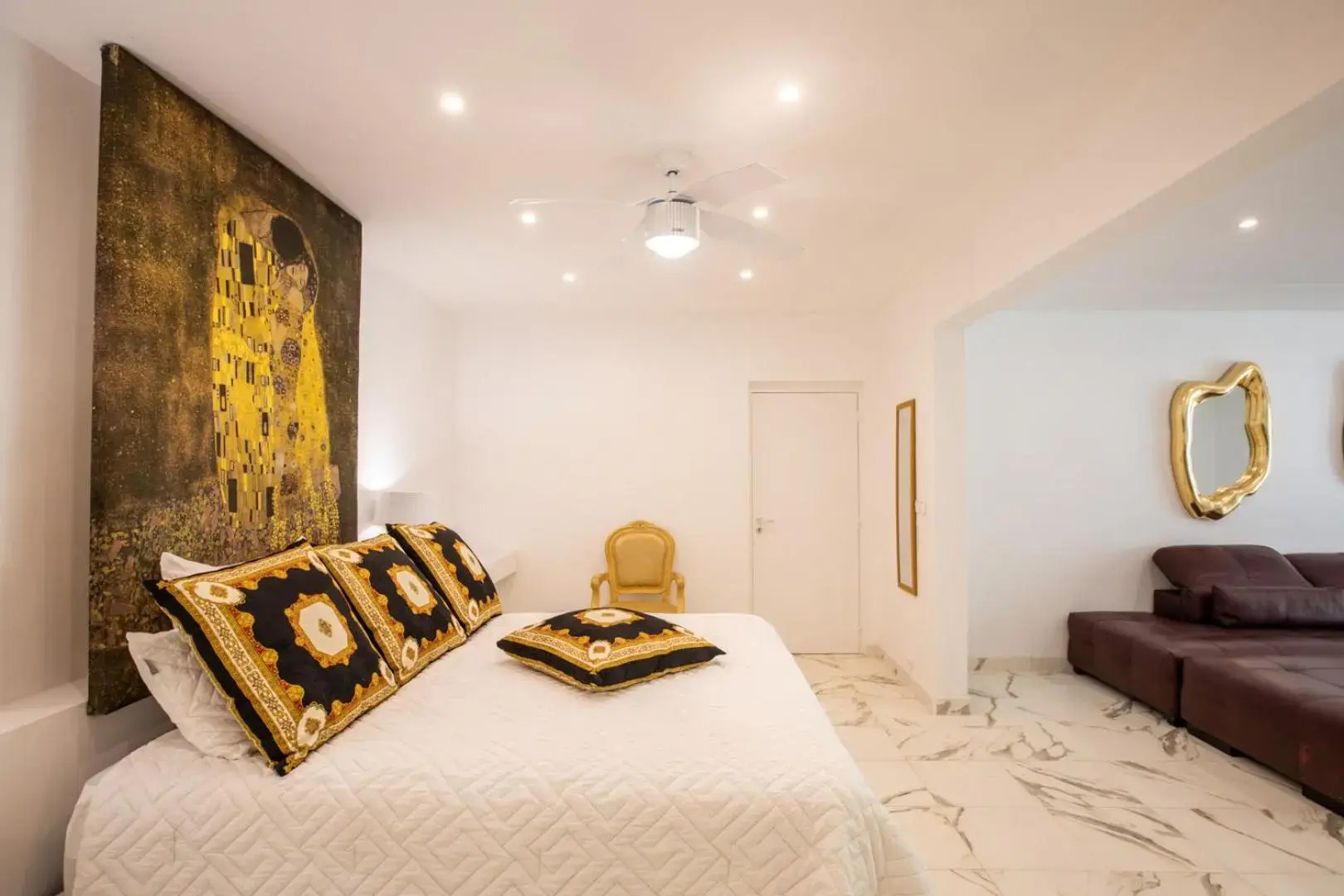 5 BR Luxe Oceanfront Escape for Groups Families Chef Service inkl