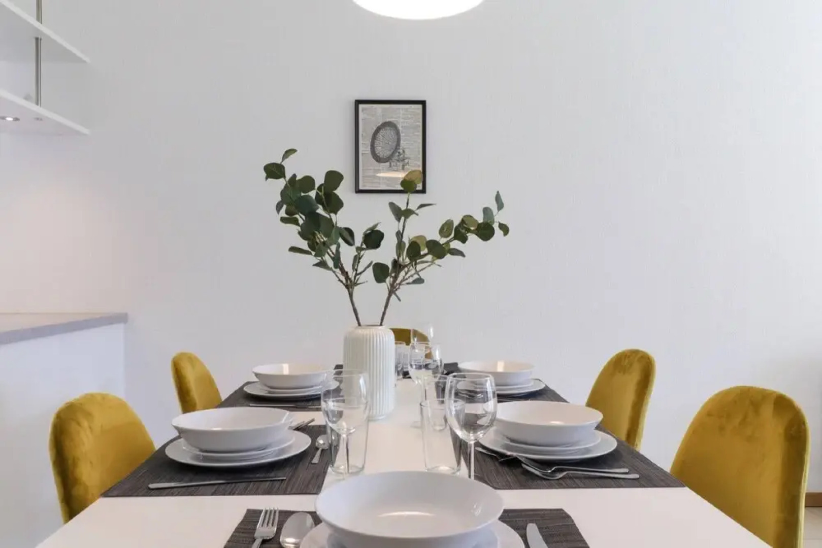 Nice and Recent Apartment Ideally Located in Martigny, Self Check-in