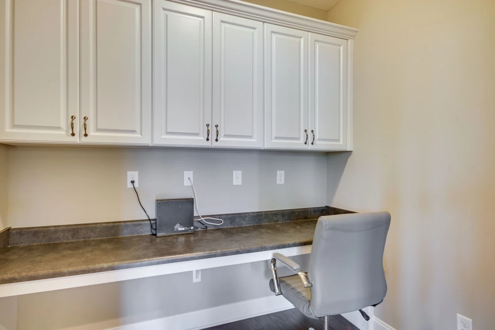 Quaint Grovetown Getaway w/ Private Hot Tub!