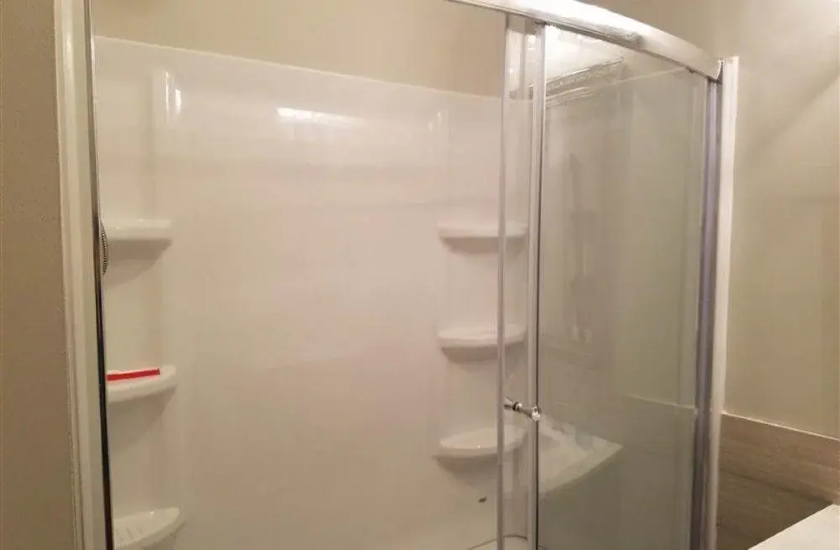 Silly Chickens Lodge B&B