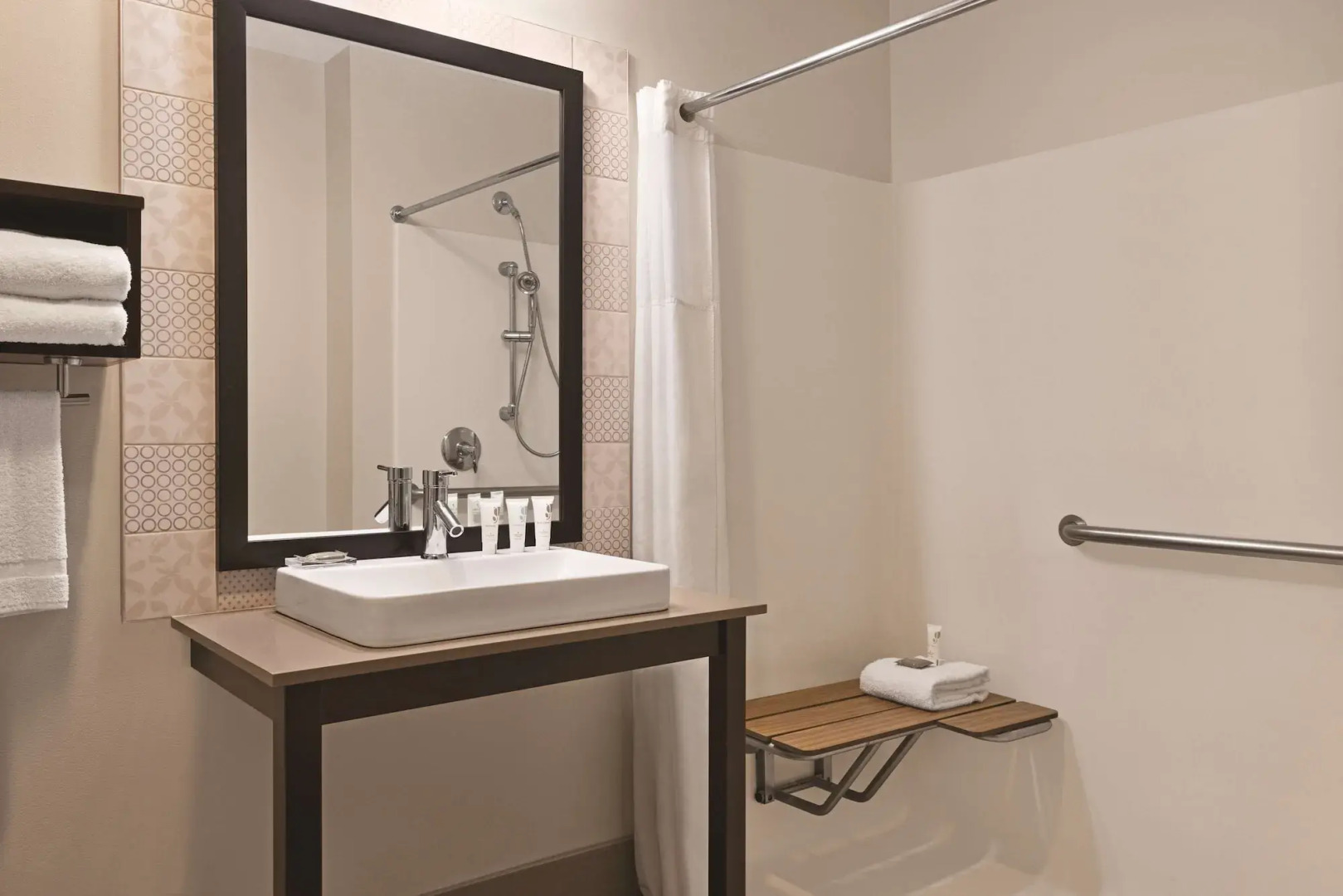 Country Inn & Suites by Radisson, Madison, WI