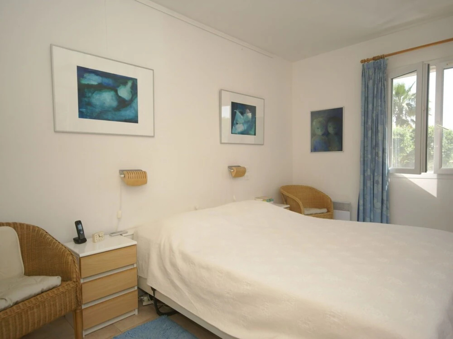 Beautiful Villa With Private Pool, Lovely Terraces, Privacy and Near St. Tropez