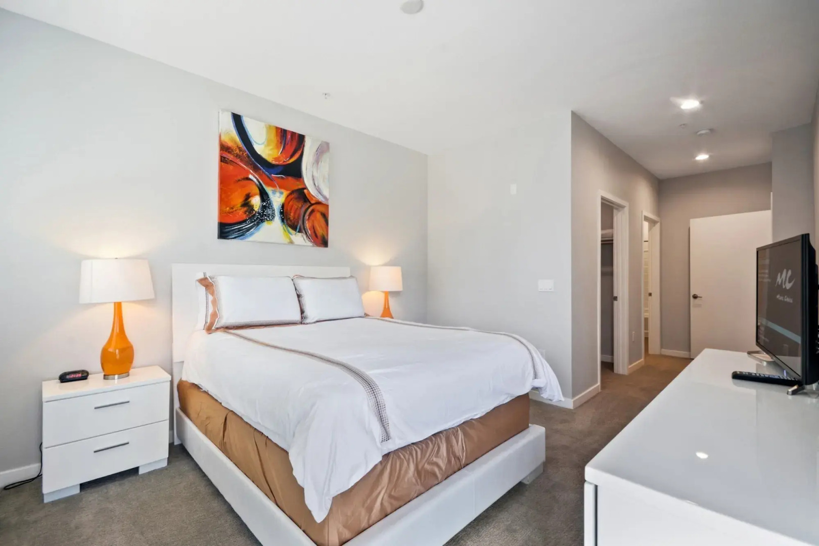 Bluebird Suites near Facebook HQ