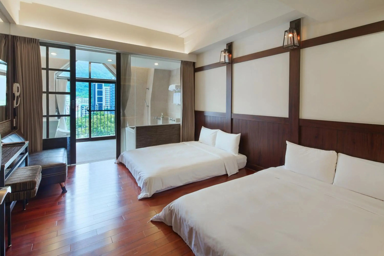 Hotel Les Champs Jiaosi