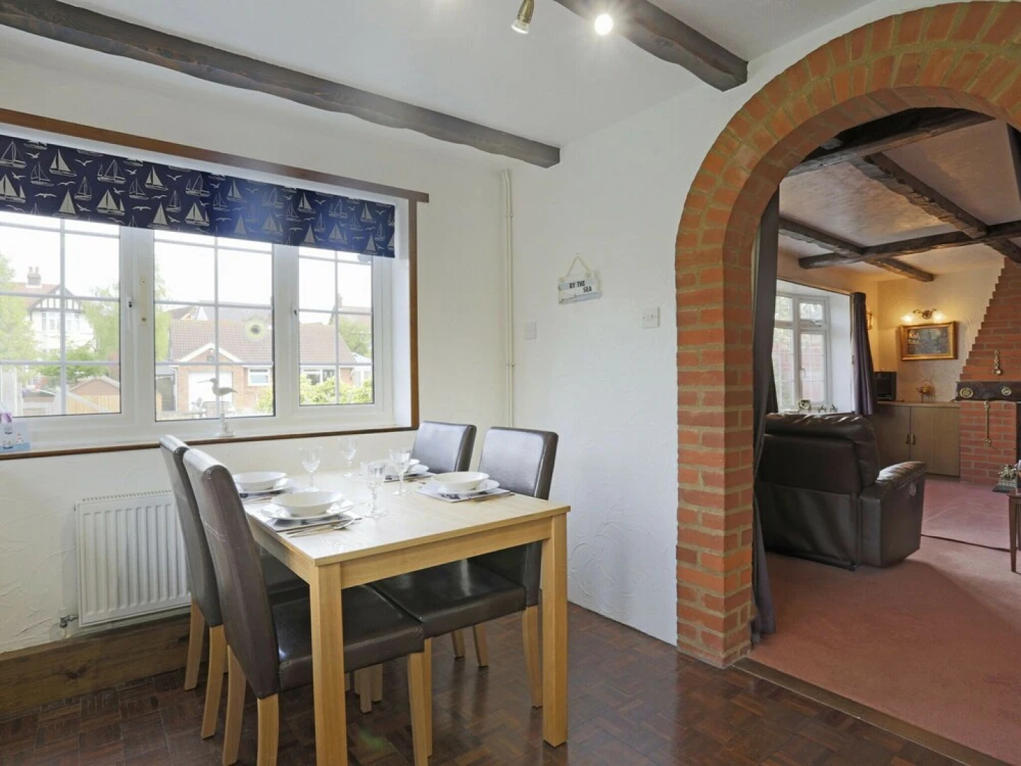 Beautiful Holiday Home in Felixstowe Near Beach