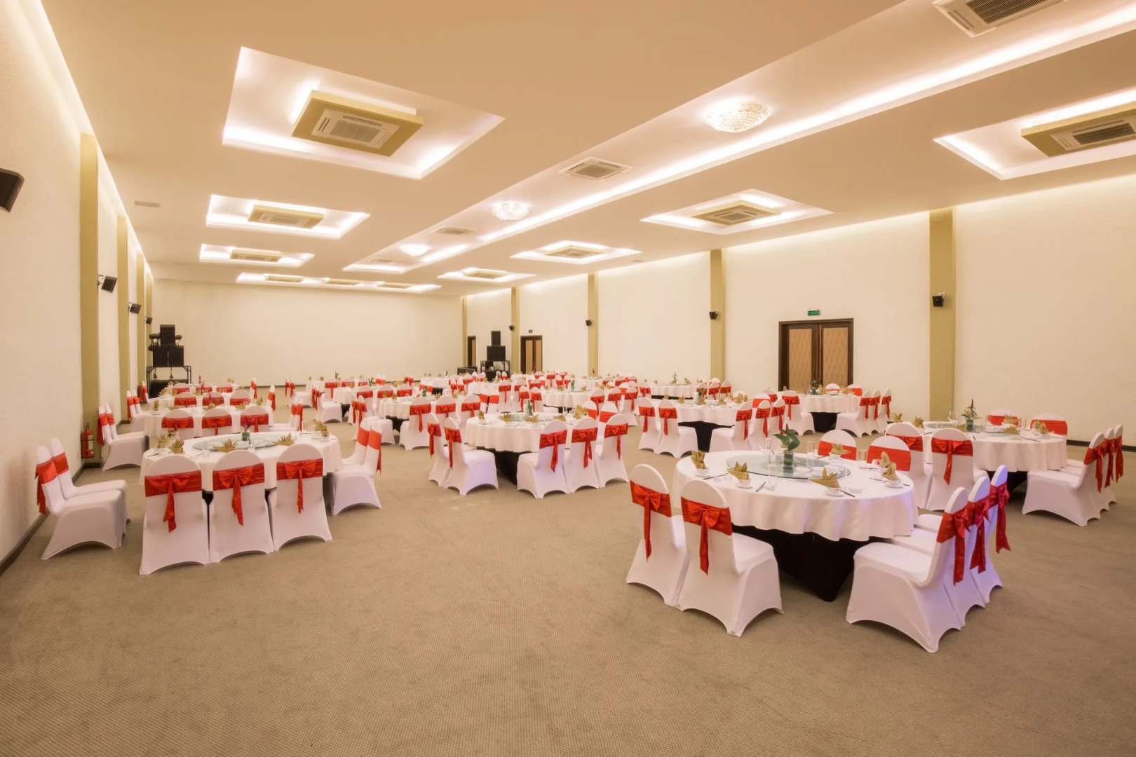 Diamond Bay Resort and Spa