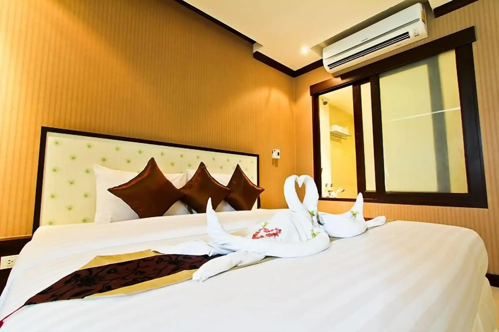Racha Kiri Resort and Spa Khanom