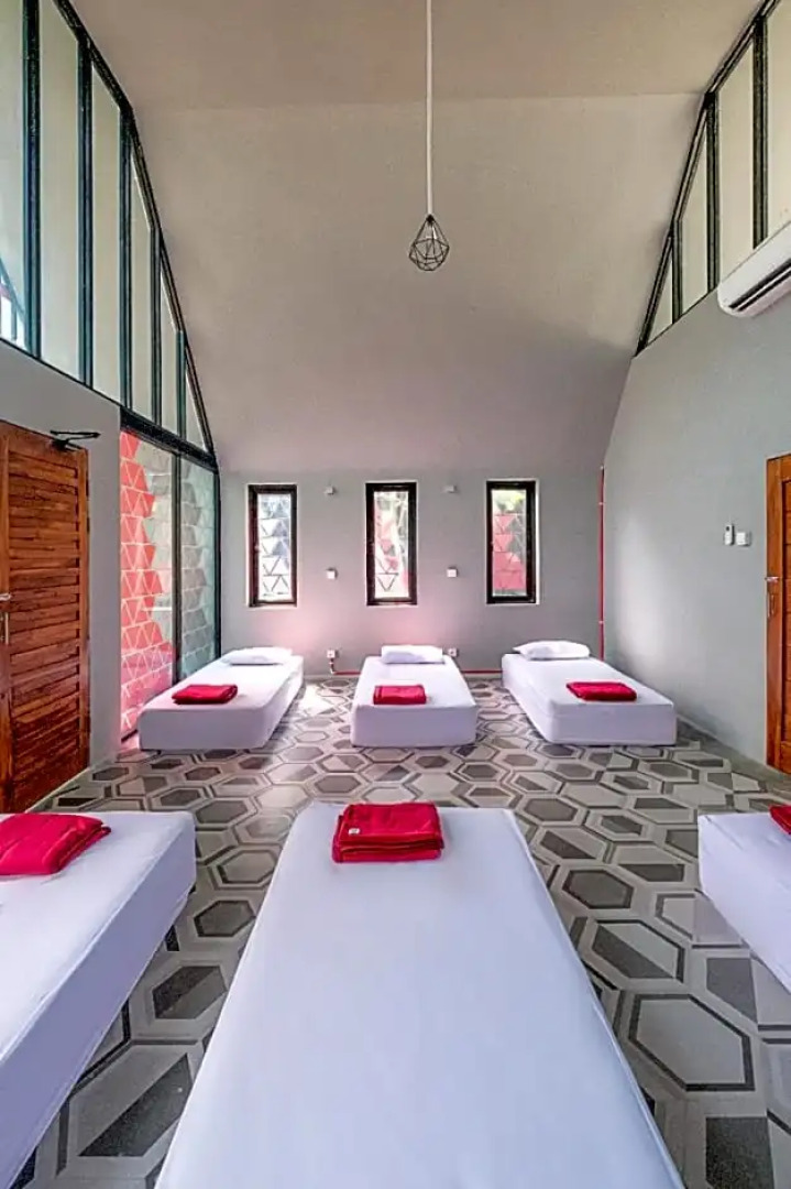 Radika Paradise Villa & Cottage