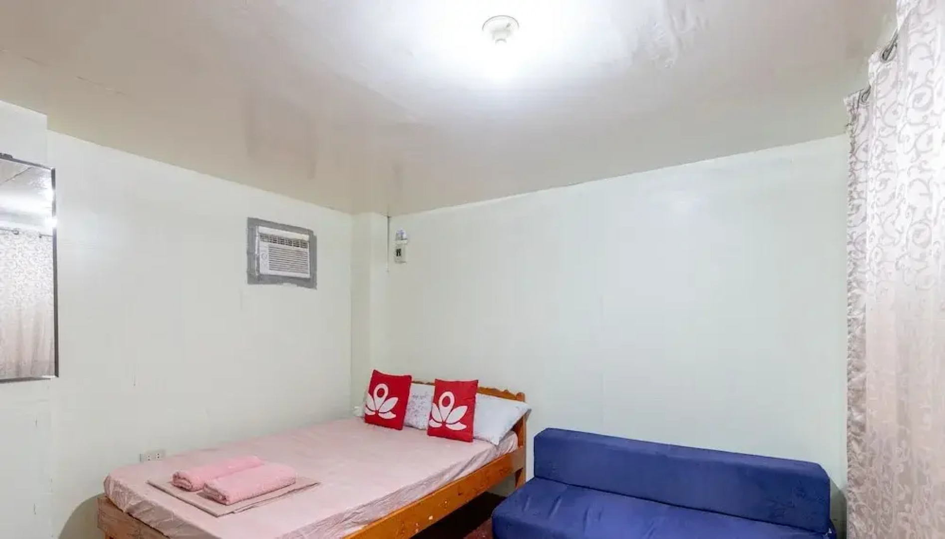 ZEN Rooms Basic Station One Siargao