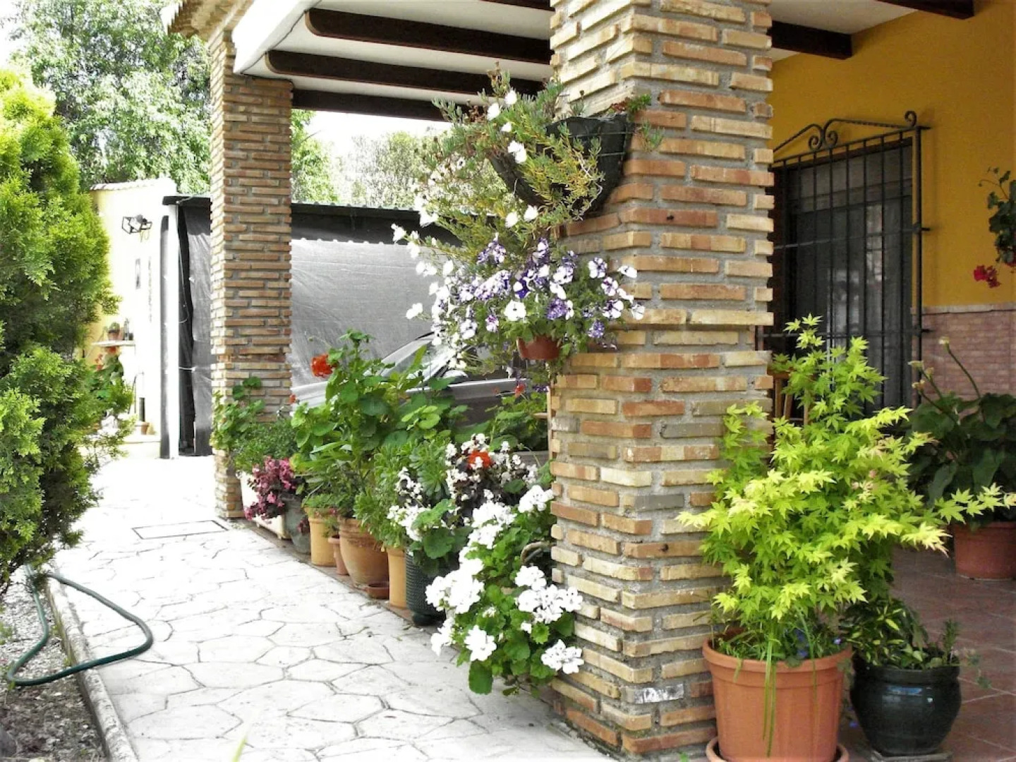 Spanish Hideaway Casa Magel B&B