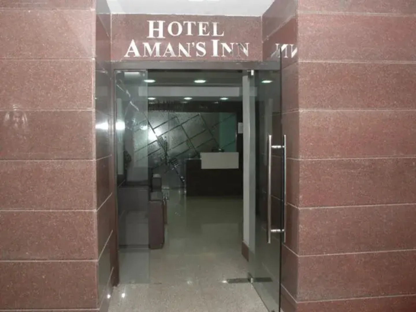 Hotel Amans Inn