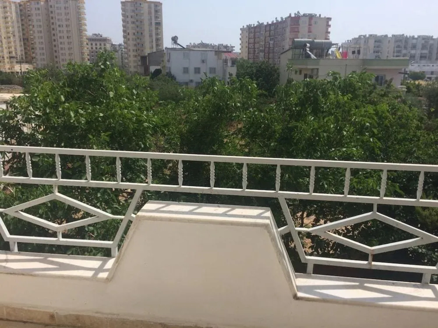 Barış Hotel