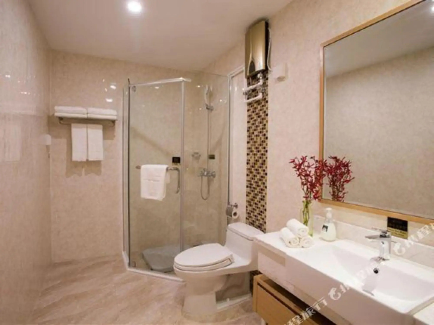 Kombo hotel apartment