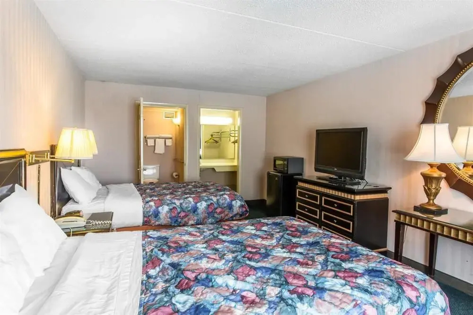 OYO Hotel Sweetwater TN West