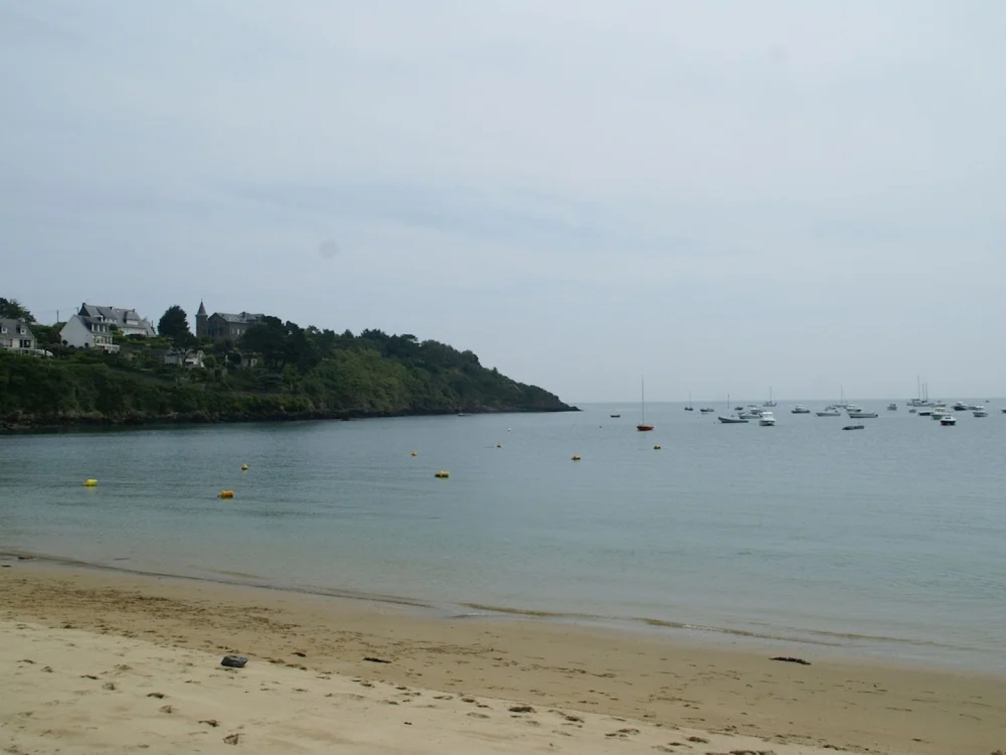 Beautiful Renovated Villa With a Private Swimming Pool and View ont the Sea!