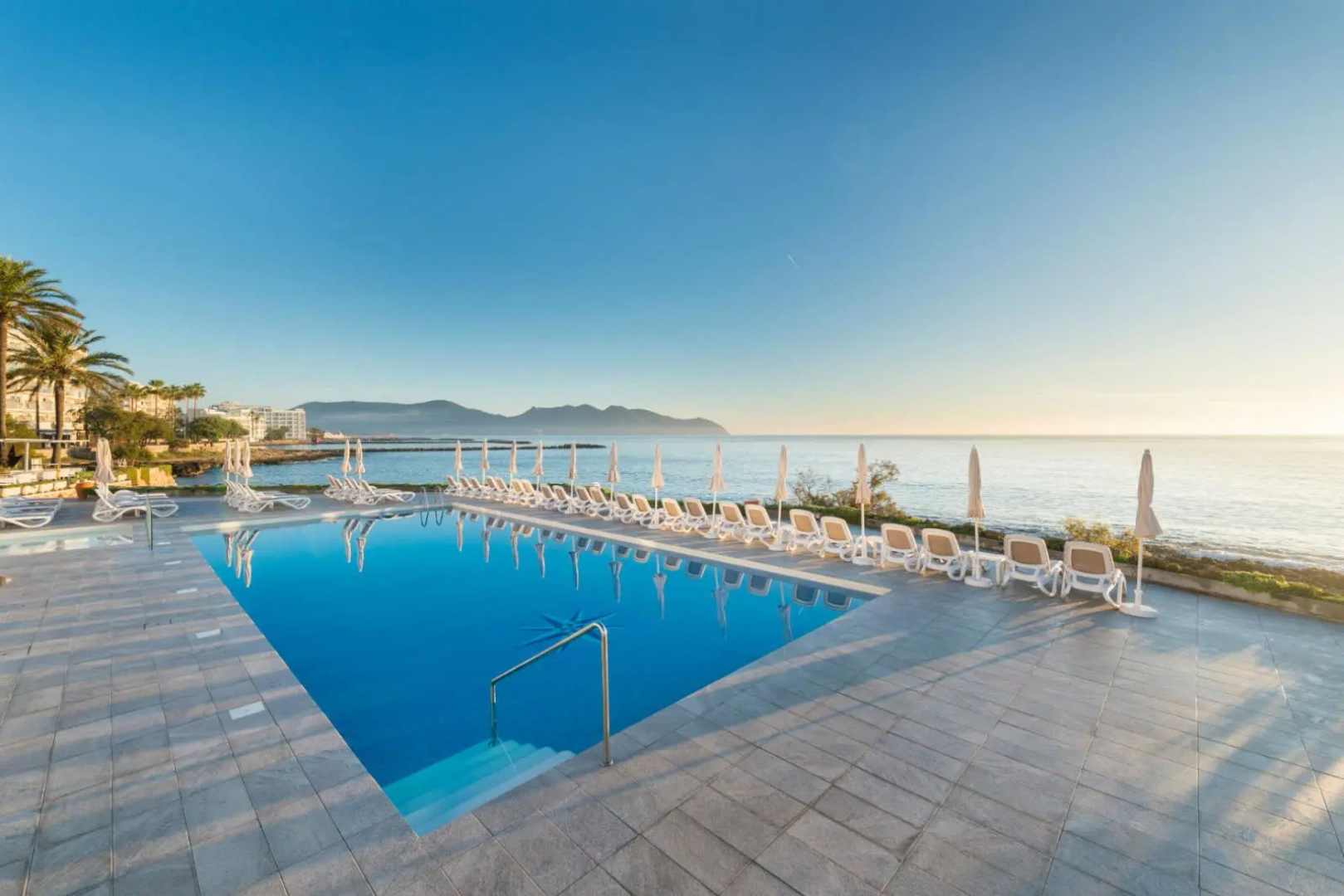 Hotel Atolon & Kaafu Beach Club