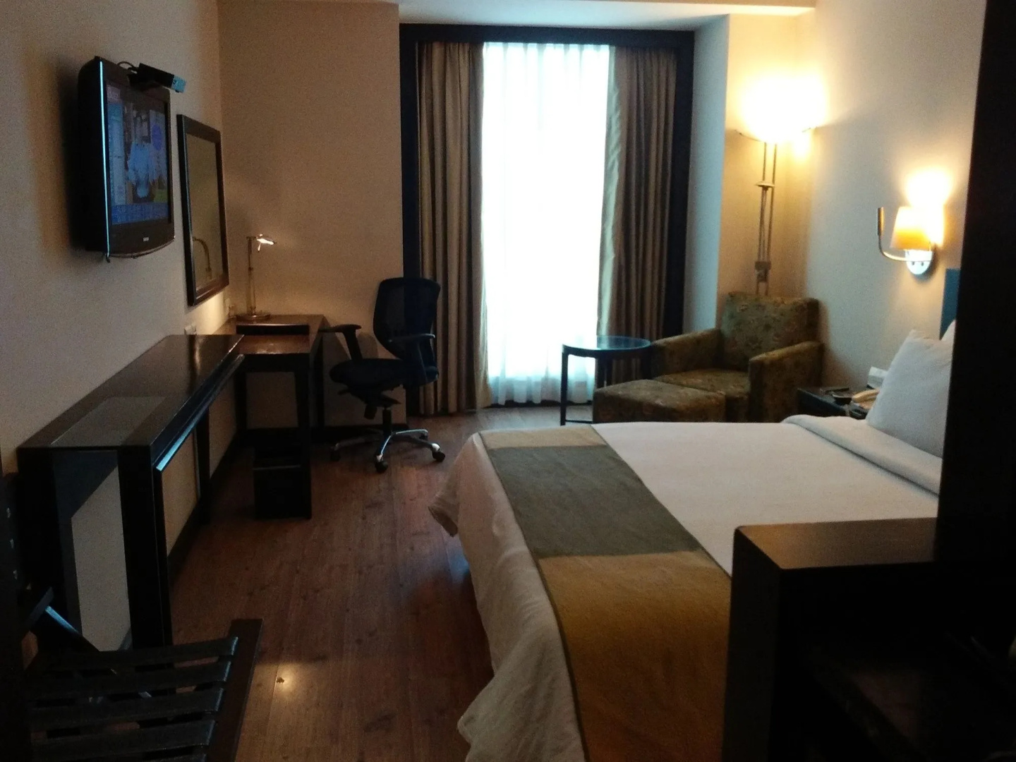 Goldfinch Hotel Delhi NCR