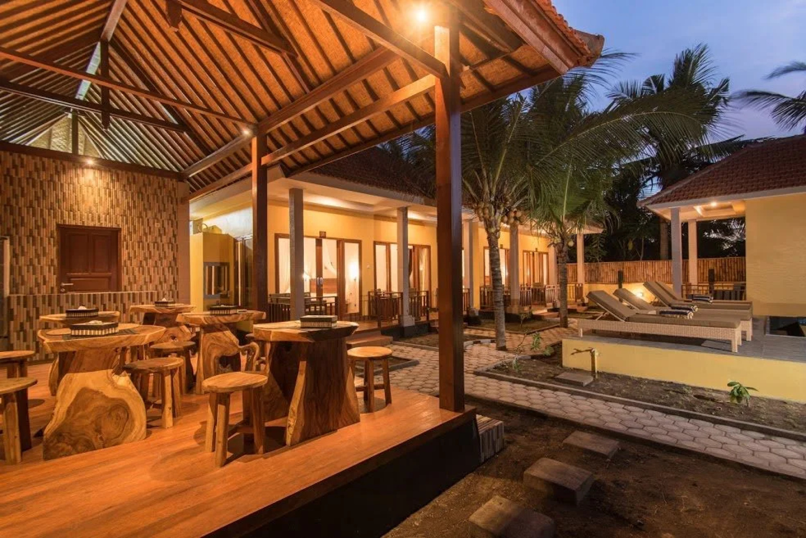 Yellow Bridge Guesthouse Ceningan
