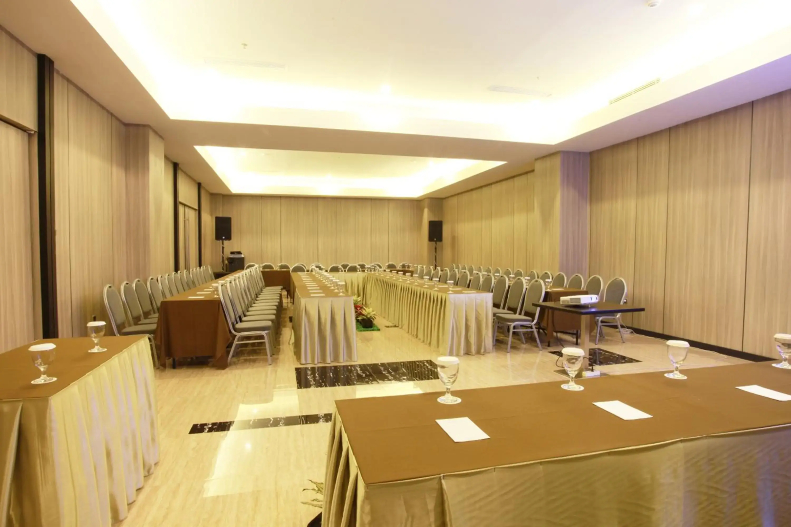 Grand Karlita Hotel Purwokerto