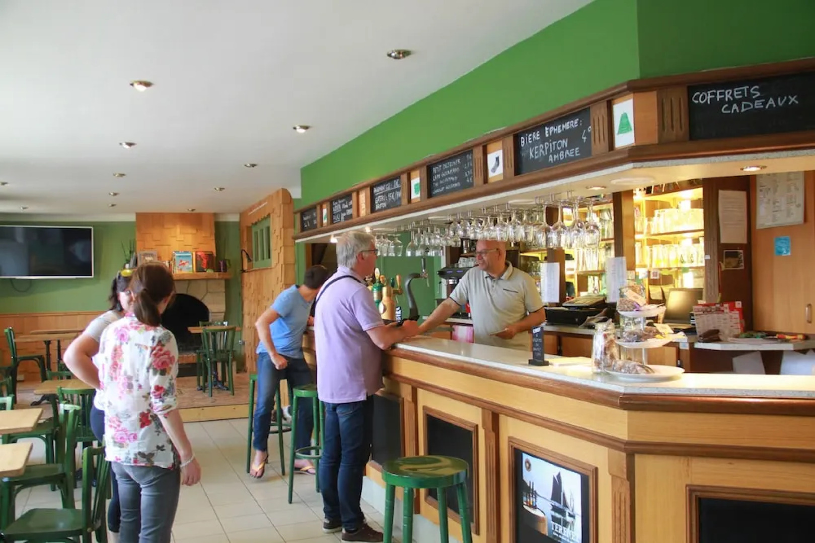 Le Petit Café dans la Prairie
