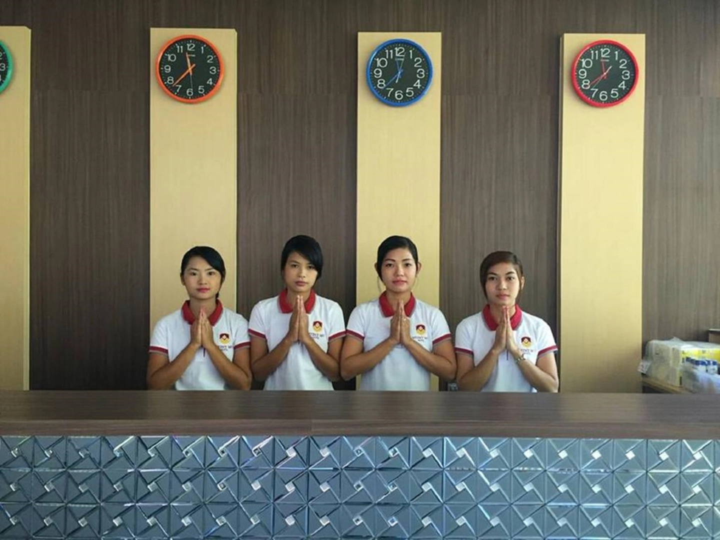 Myint Mo hotel